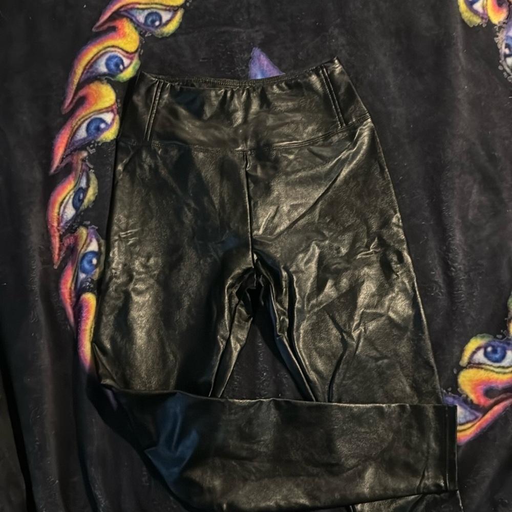 Pleather skinny leggings